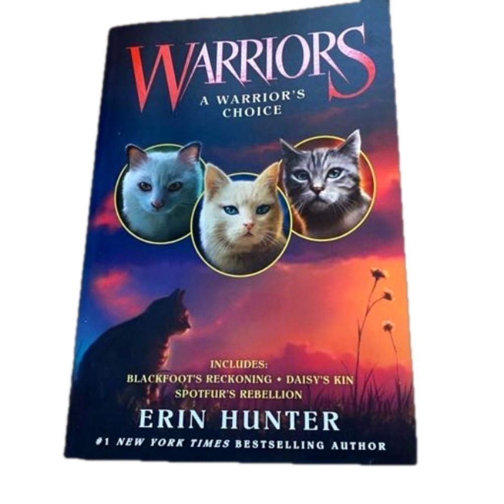 A Warriors Choice: Warriors Novel by  author Erin Hunter
